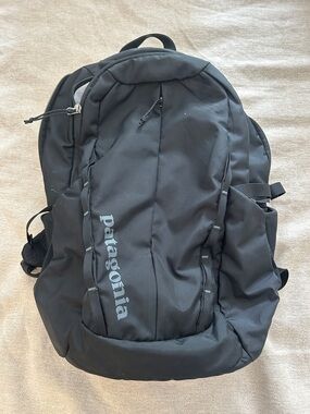 Patagonia Black Men's Commuter Backpack with Logo